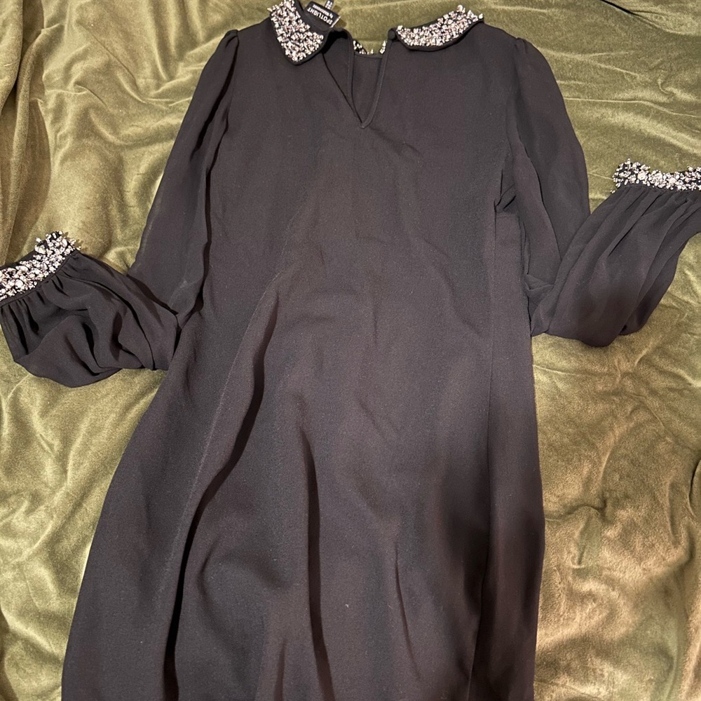 Beautiful knee length black dress, beautiful collared detail, perfect condition